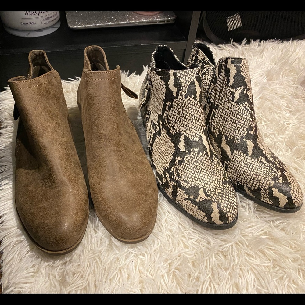 2 pairs of Arizona Ankle Booties Women